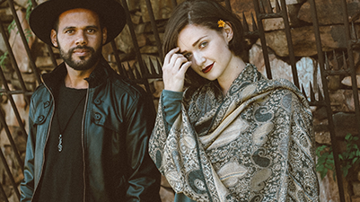 How many fabrics does the scarf have?
