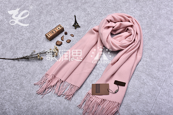 300 grams of flowers（Pink trendy wild thermal scarf）