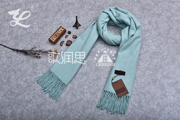 300 grams of flowers（Light blue fashion warm wild scarf）