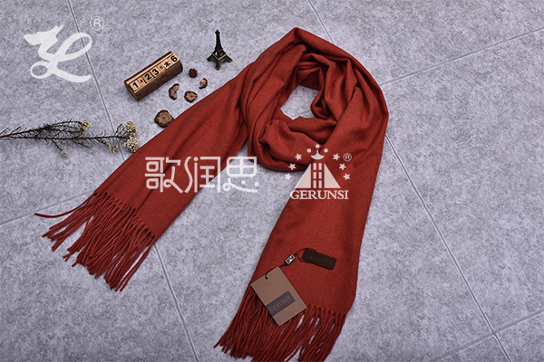 300 grams of flowers (Light brick red trendy simple scarf)
