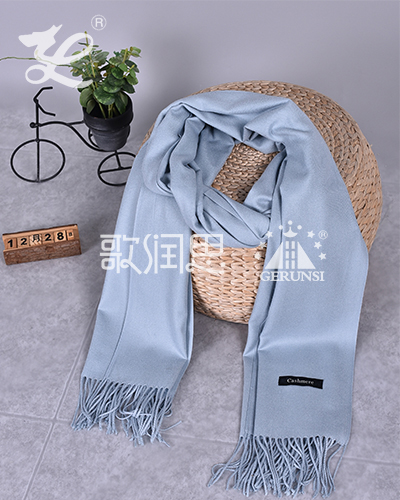 250 carat hair（Light blue simple wild long scarf）
